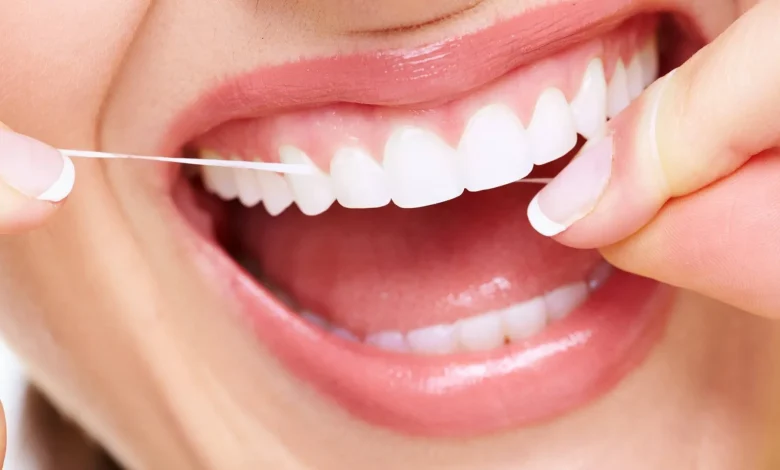 بهترین روش‌ها برای حفظ بهداشت دهان و دندان در طول روز